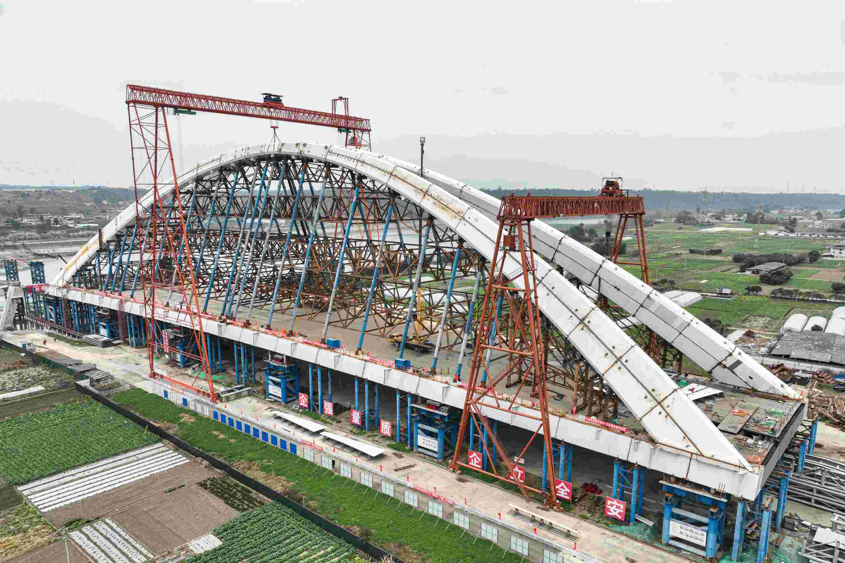 Successful Closure of Science and Technology City Fujiang Bridge in Mianyang