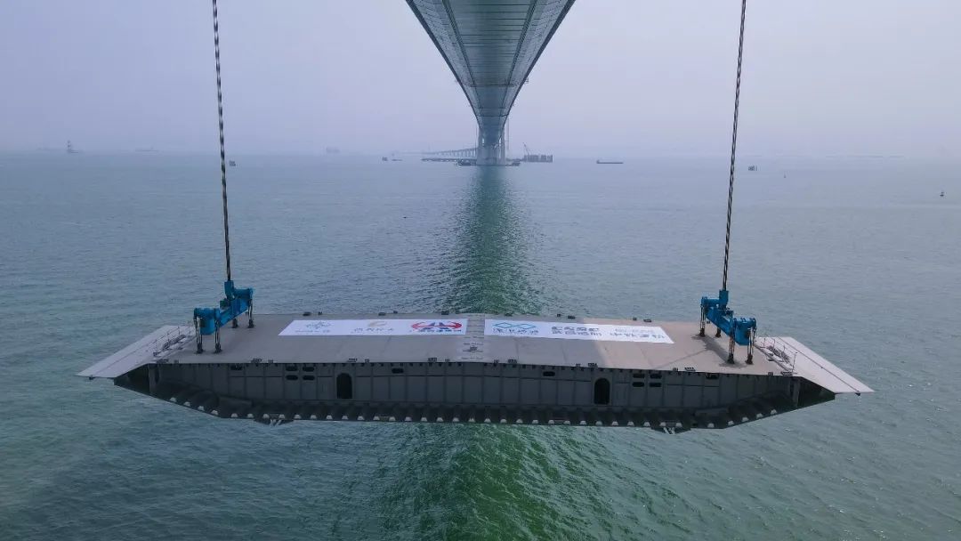 The Lingdingyang Bridge as Part of the Shenzhen-Zhongshan Link Completes Construction