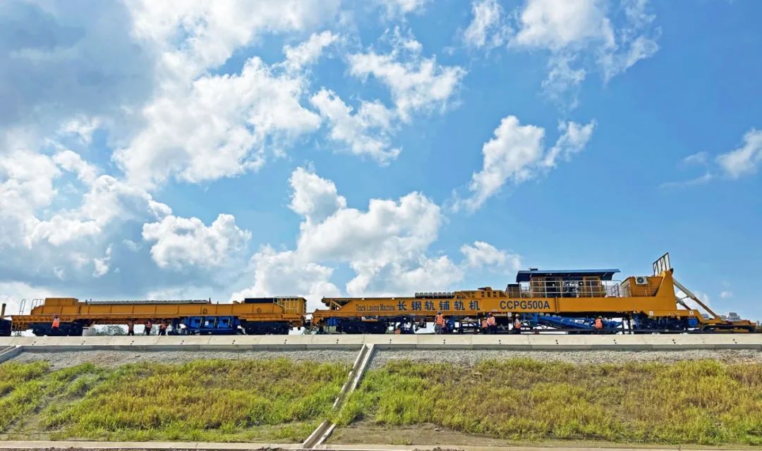 “Penglai” Track-laying Unit Completed A Track Laying Mileage of 200km