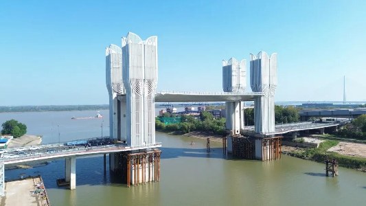 Salute to China Brand Day | Spanning the Yangtze, crossing the Yellow River, connecting gulfs and linking valleys—Bridges build the future!