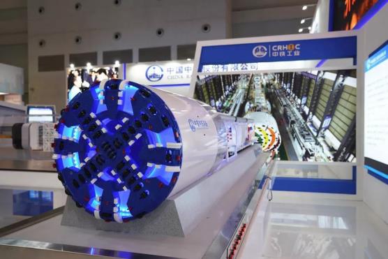 CRHIC’s High-End Equipment Is Unveiled at Western China International Fair for Investment and Trade